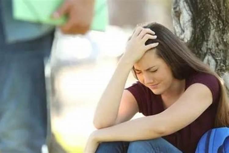 梦见前男友出轨有新欢是什么征兆？