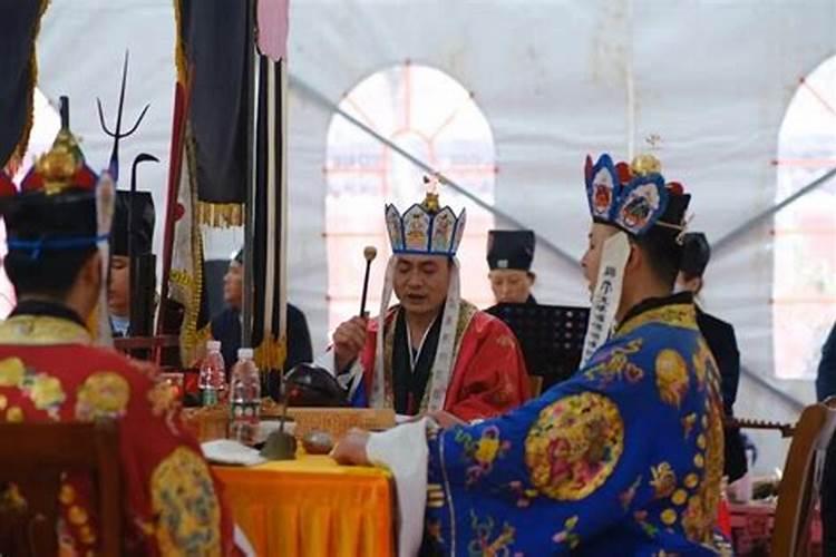 超度法事请道士还是和尚？