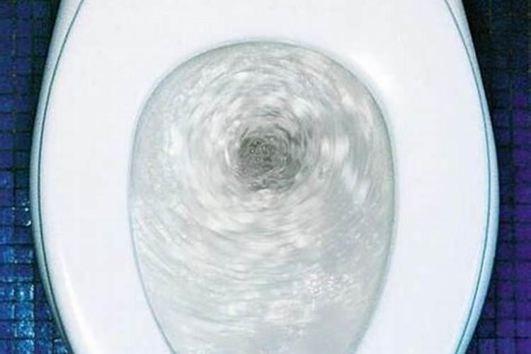 梦到冲厕所冲不干净水