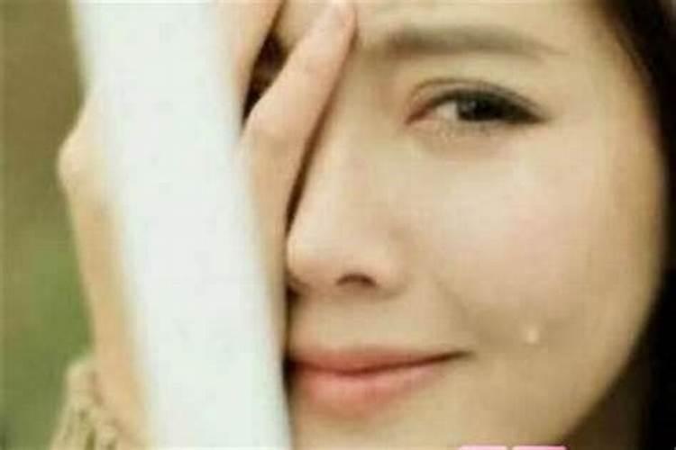 梦见死去的父母大哭