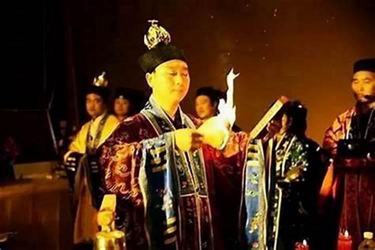 过年前过世什么时候做法事？