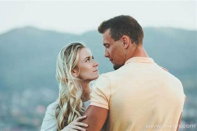 梦见前女友和现女友同时出现