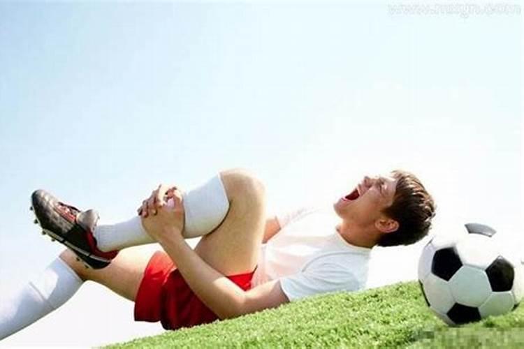 梦到脚受伤流血是什么意思？