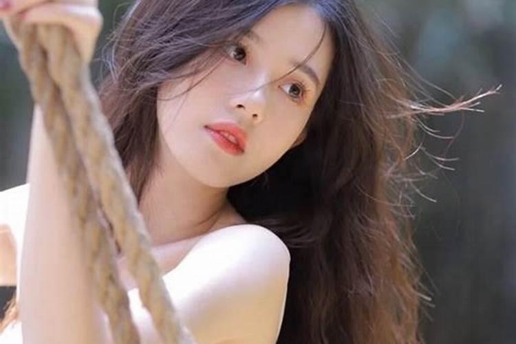 梦见超级漂亮的女生