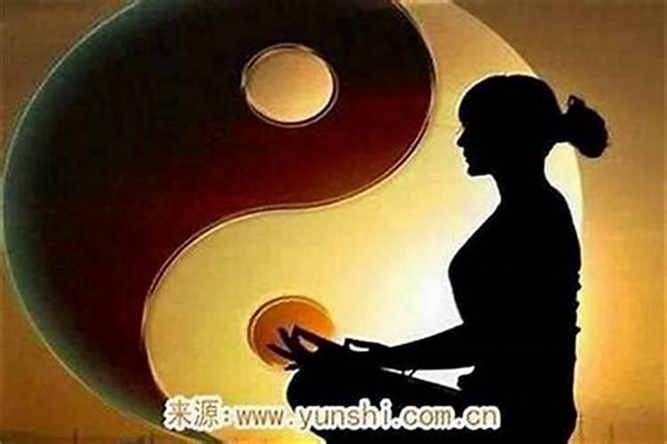 容易有情人的女命