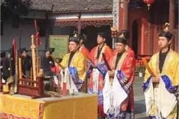 居士出去做法事