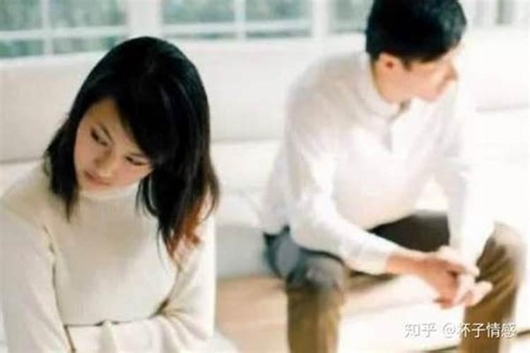 突然要离婚怀疑有外遇怎么办？