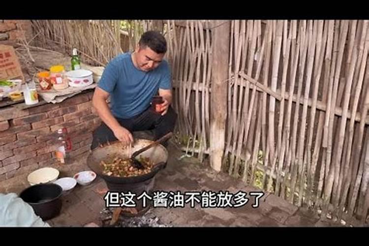 梦见给过世的舅舅送吃的