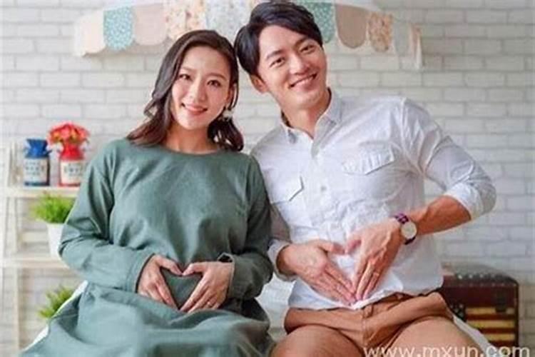 梦见老公和前妻有个男孩