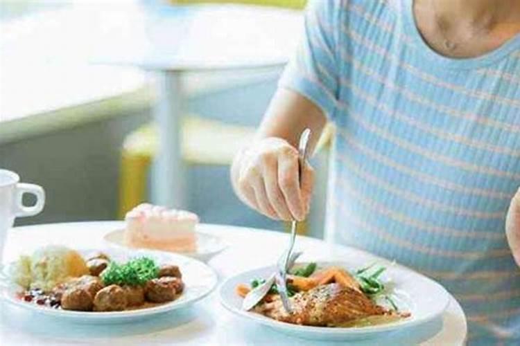 梦见吃饭是暗示什么吗？
