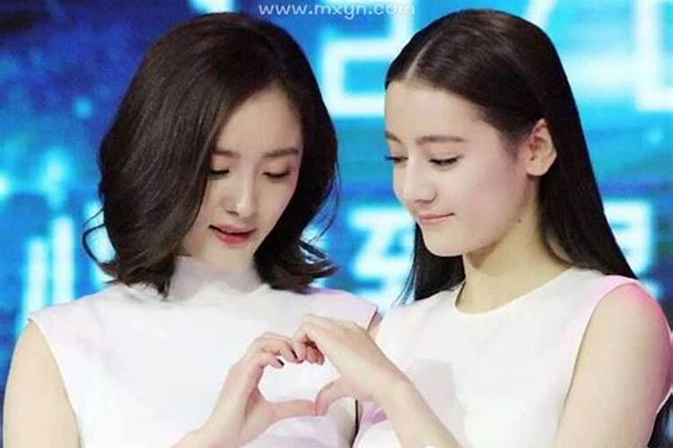 梦见漂亮女生和自己说话