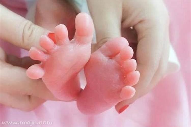 梦见漂亮的小女孩子是什么意思？
