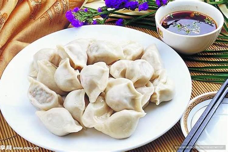 八月十五吃水饺的习俗