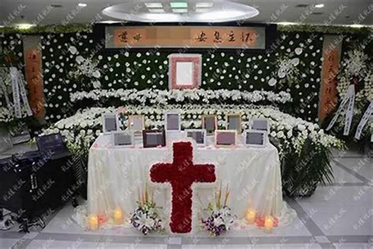 梦见死去外公躺棺材上