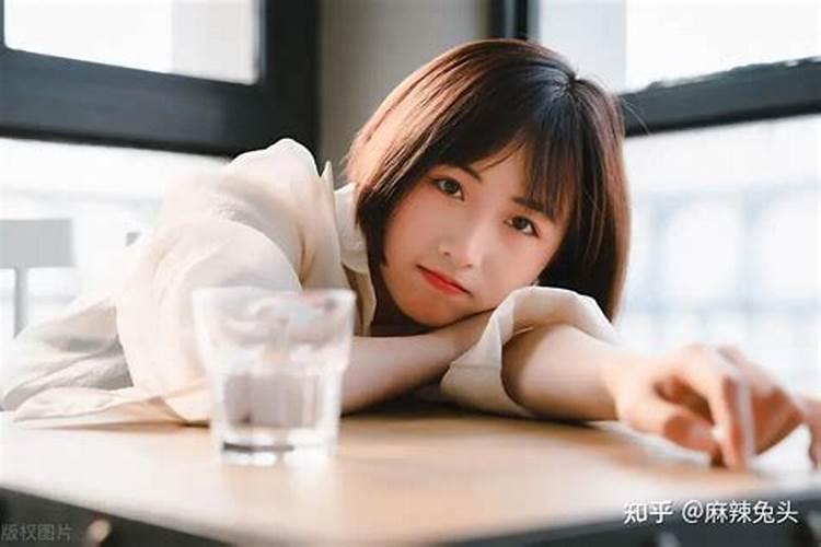 梦到自己在追女孩成功