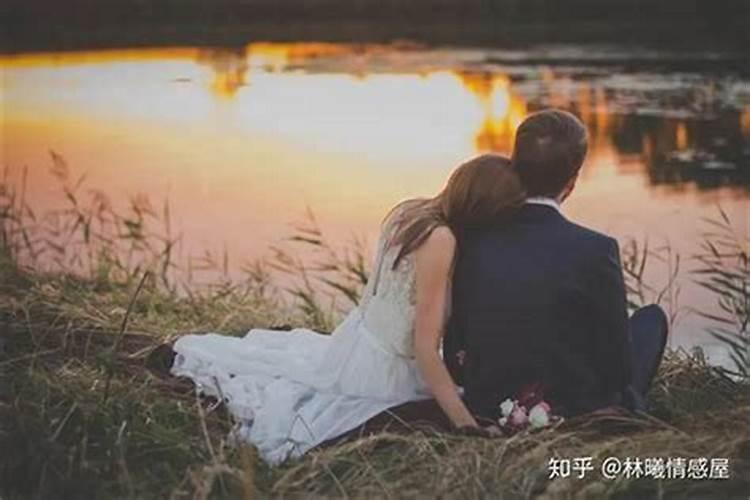 梦见老婆和别的男人一起生活