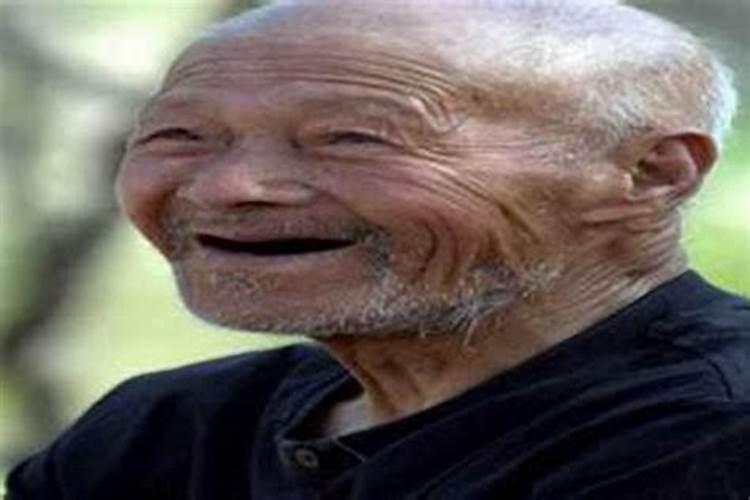 梦到老人过世是什么意思？