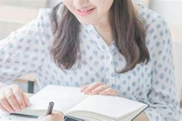梦见女同学是怎么回事？