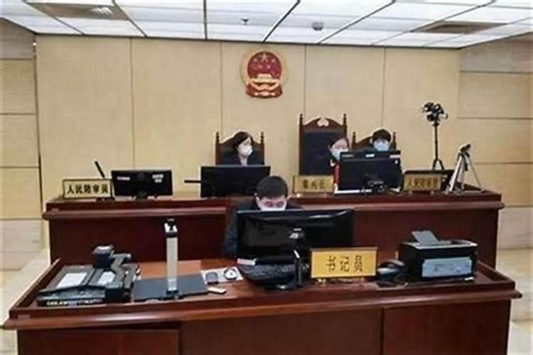 先后找了两个师傅做法事