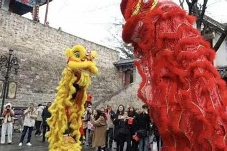 正月初一哪里去？