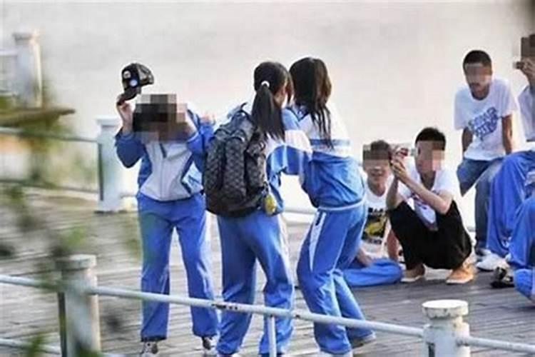 梦见回到高中被欺负了