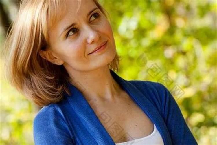 梦到非常漂亮的女人