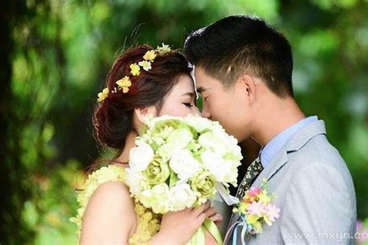 梦见自己和老公结婚是什么意思？