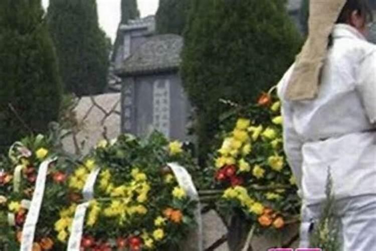 梦到死去的姥爷出殡
