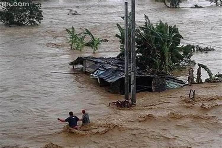 梦到在洪水中逃生成功