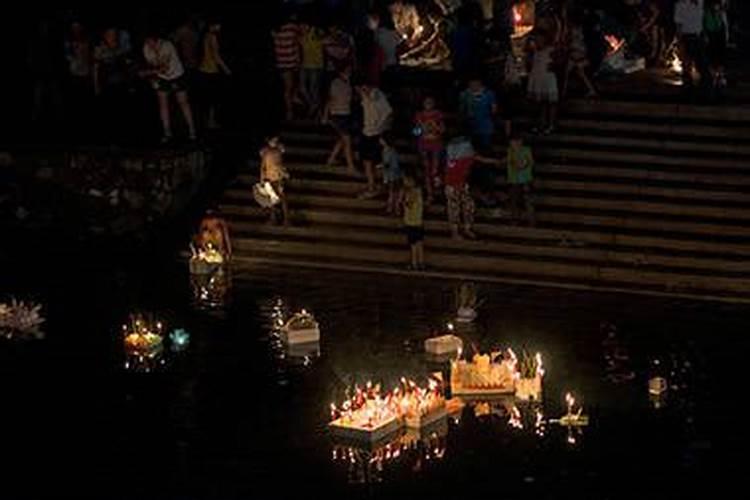 网上中元节祭祀