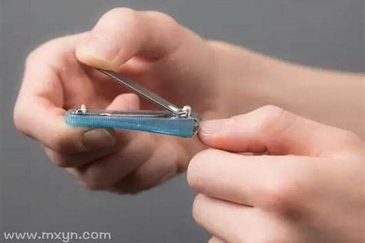 梦见做指甲是什么意思？