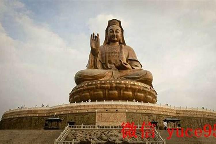 梦到出轨的前男友是什么意思？