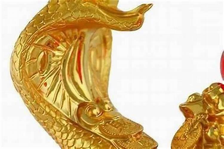 属蛇冲太岁佩戴什么好？