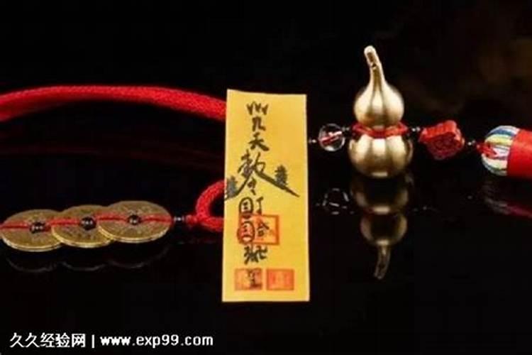属鸡犯太岁佩戴红绳