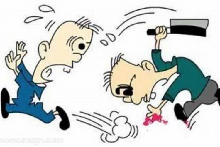 梦见别人拿刀要砍自己预示什么？