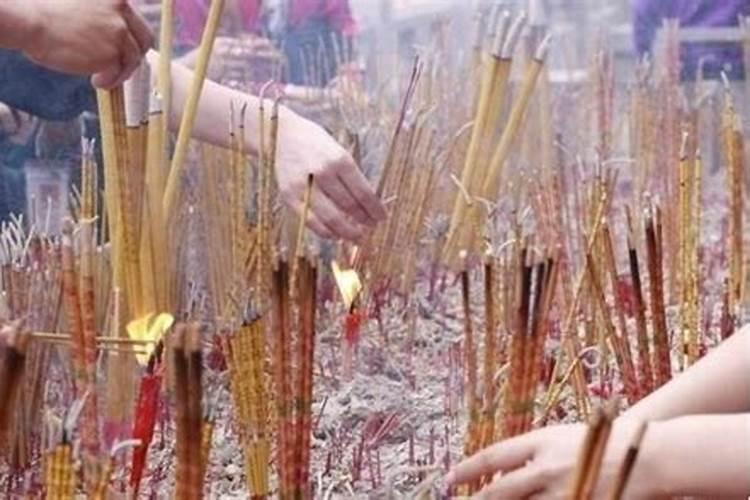 财神节烧香几根？