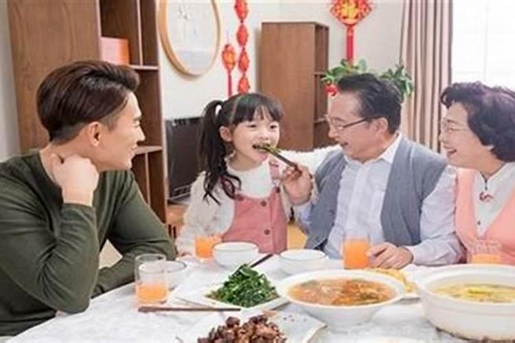 梦见很多亲人来家里做客？
