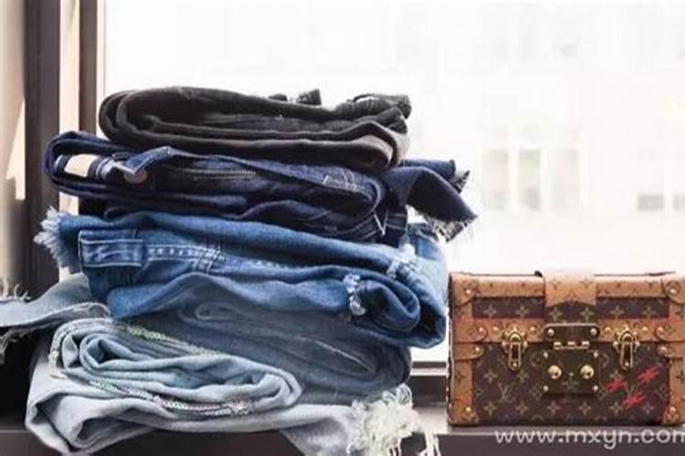 梦见送人衣服什么预兆？