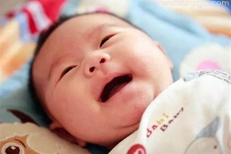 梦见自己生了个男孩