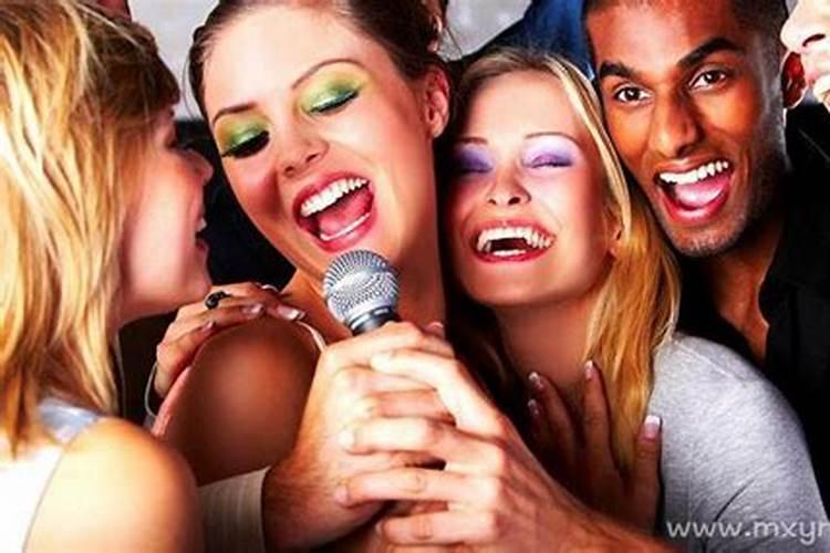 梦见很多熟人是什么意思？