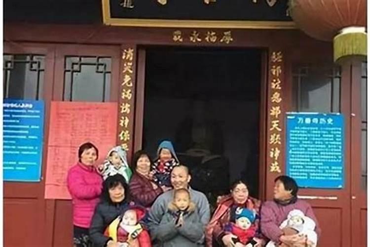 堕胎婴灵跟着母亲一起往生