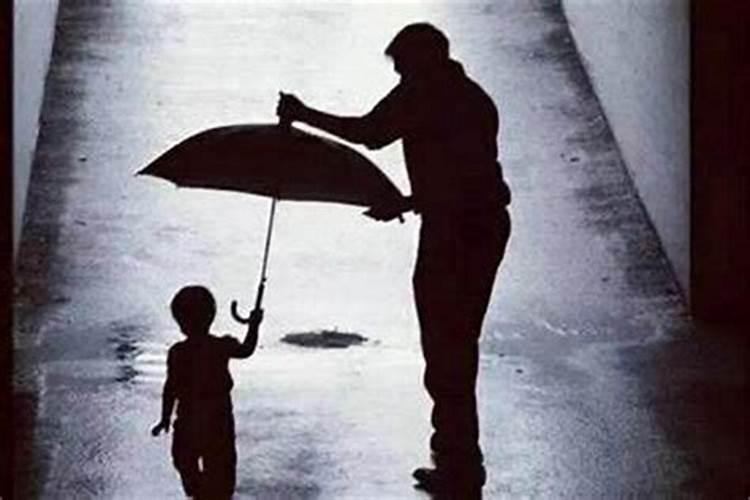 梦见爸爸没钱了是什么意思？