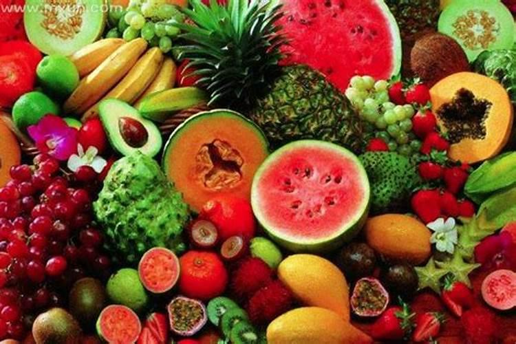 梦见吃很多新奇的食物和水果？