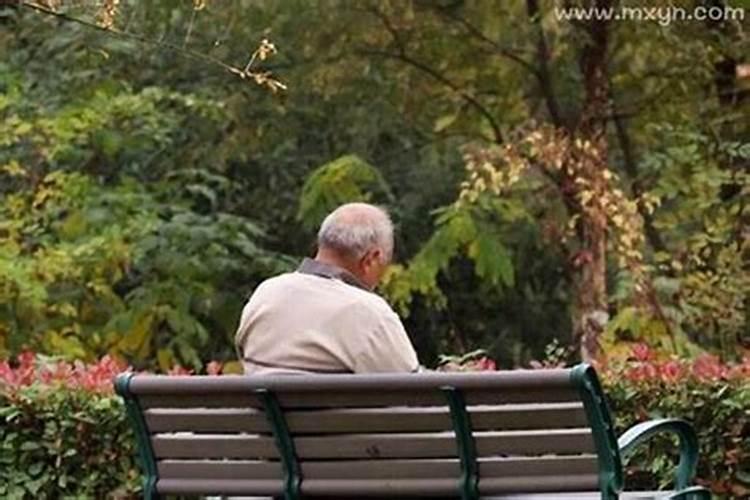 梦见邻居女人是什么意思啊？