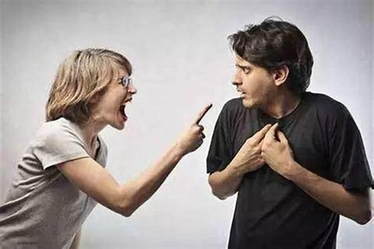 口舌犯小人是什么意思？