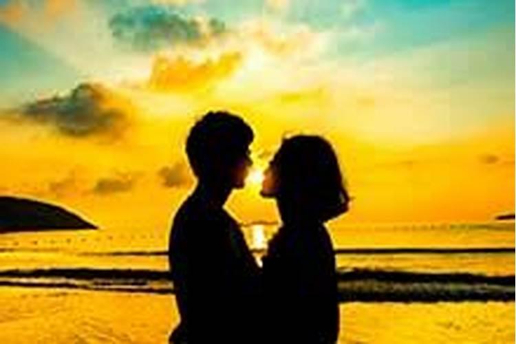 梦见男朋友和别的女生拥抱