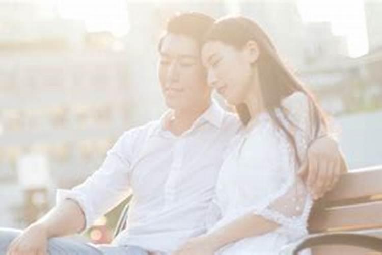 梦见前女友离婚预示什么？