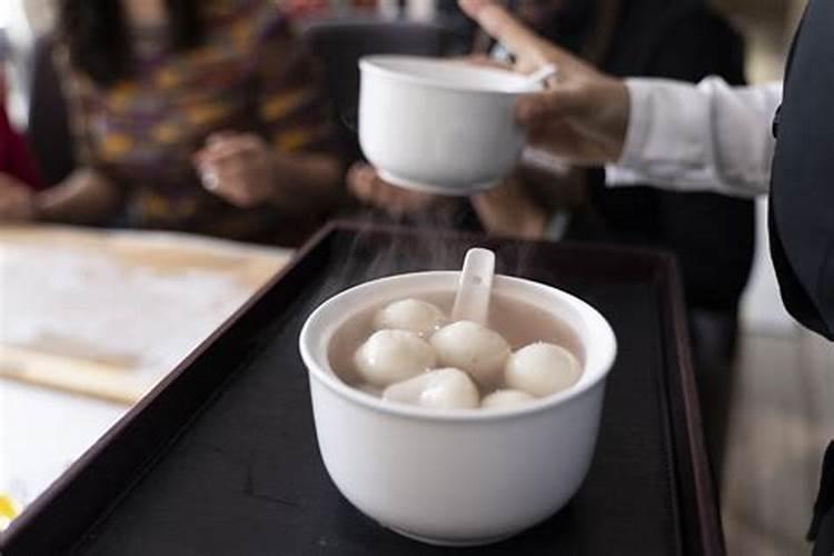 中国风俗冬至吃什么？