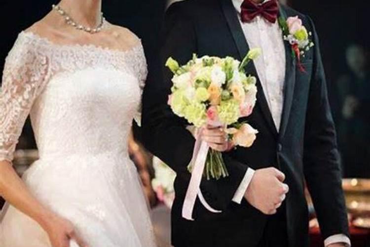 梦见别人结婚去帮忙