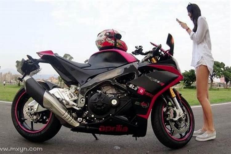 梦见别的男人的下身